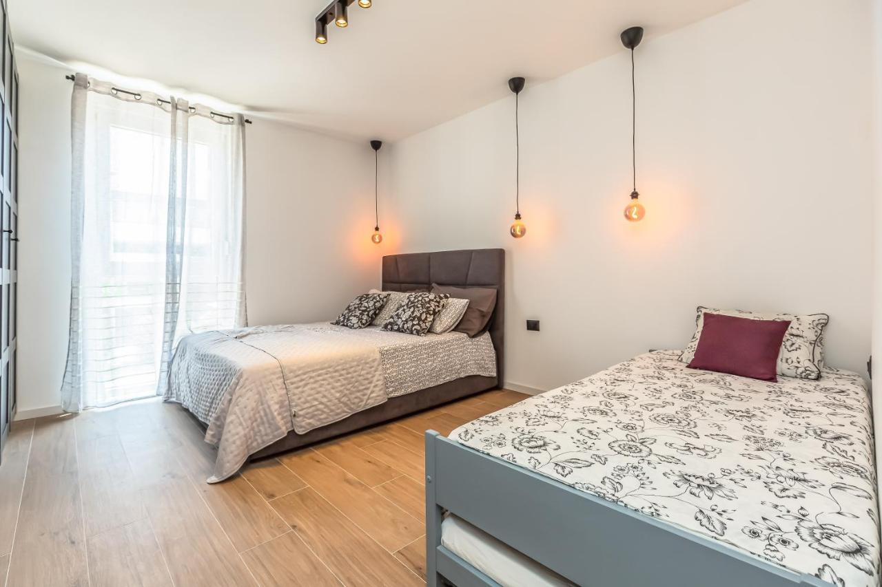 Vogue Apartments Omiš Eksteriør billede